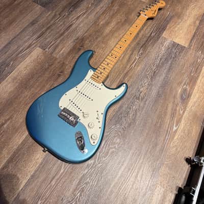 Fender Stratocaster 2021 - Tidepool image 2