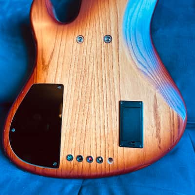 Overwater Custom J Series 5 String Bass image 4
