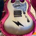 Rare Gibson Gibson SG-Z Limited Edition Silver Satin Lightning Bolt + Original Case 1998