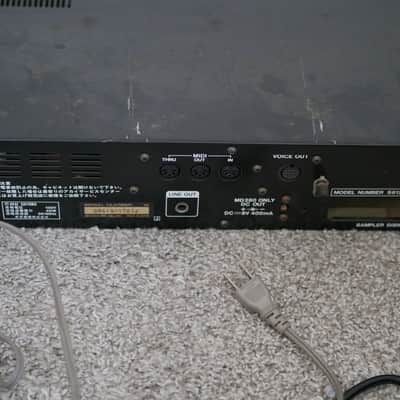 Akai S612 MIDI Digital Sampler 1985 - Black image 2