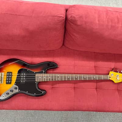 Fender Modern Player Jazz Bass 2013 - 3-Color Sunburst image 2