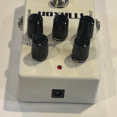 Maxon BD10 Hybrid Bass Driver Guitar Effects Pedal 2022 White image 4