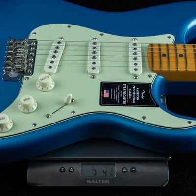 Fender American Pro Classic Strat Maple Faded Lake Placid Blue US25060473 image 5