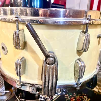 1940s Slingerland Super Gene Krupa Radio King 7x14” 16-Lug Solid Maple Snare, Aluminum War Time Badge - White Marine Pearl image 2
