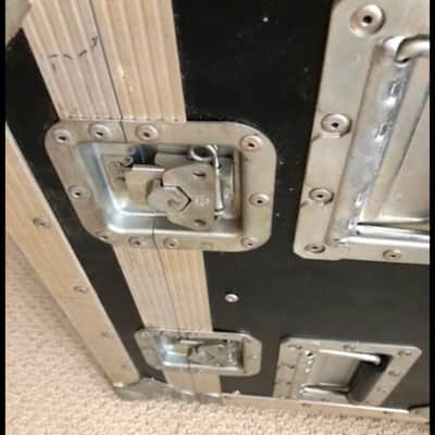 Professional transport case ABS UK - flight case image 2