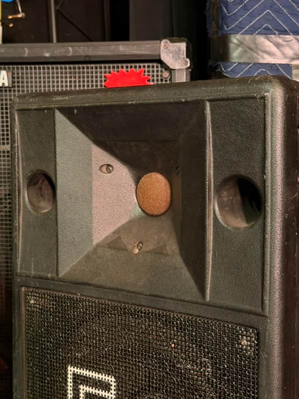EV The Entertainer Tapco Model 100s Two Way Constant Directivity
