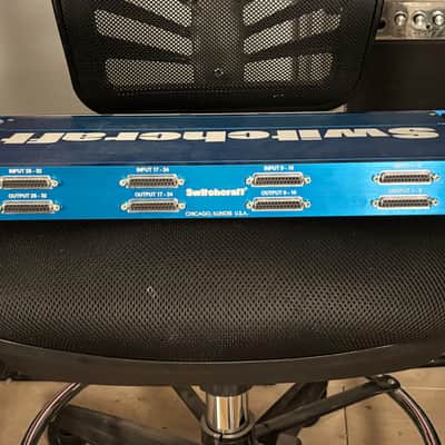Switchcraft StudioPatch Series 6425 64-Point TT-DB25 Patchbay 2010s - Blue image 3