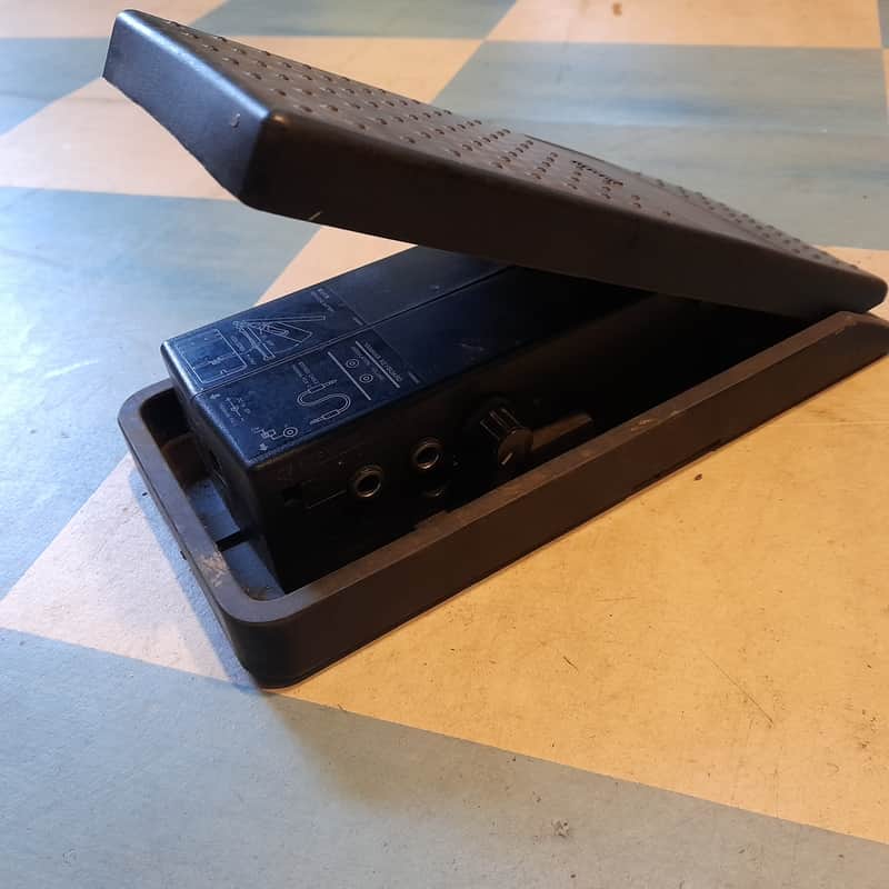 Yamaha FC-9 Volume Controller Pedal image 1