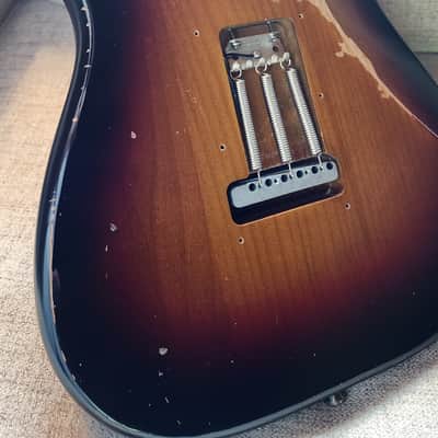 Johnston Custom Guitars '67 Strat 2025 - Relic Nitro Vintage Sunburst image 6
