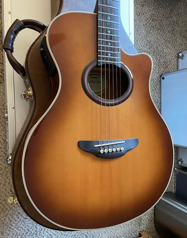 2003 Yamaha APX-5A acoustic/electric 6-string guitar in unique Sandburst finish, with OHSC image 1