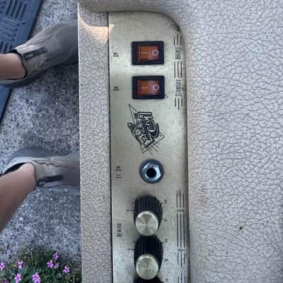 Crate vintage club 50 VC5310 3x10 combo amp Tweed image 2