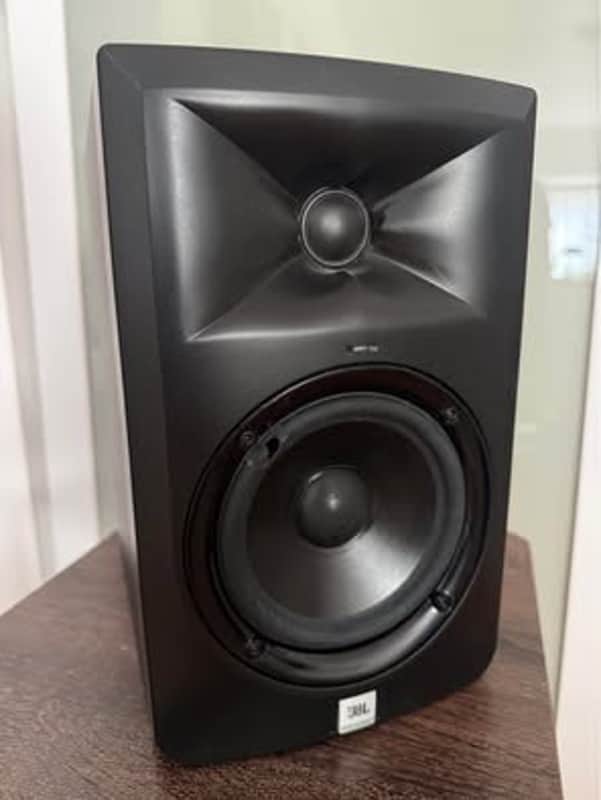 JBL LSR305 2-Way Active Studio Monitor (Single) 2010s - Black imagen 1