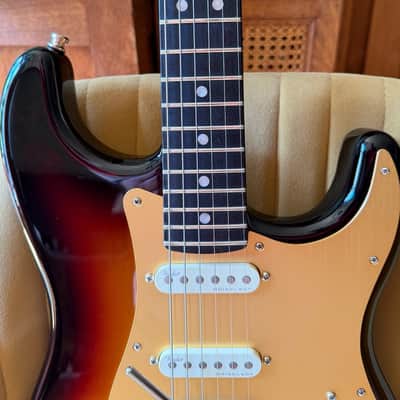 Fender American Ultra II Stratocaster HSS Ultraburst 2024 - Ultraburst image 5