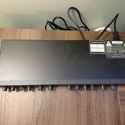 JBL M553 Stereo/ Mono Variable Crossover Working image 4