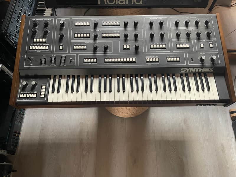Elka Synthex, near mint condition with Tauntek upgrade image 1