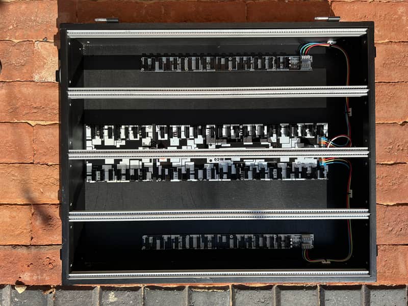 MDLR Square Series Eurorack case 12U 126HP 2021 - Black image 1