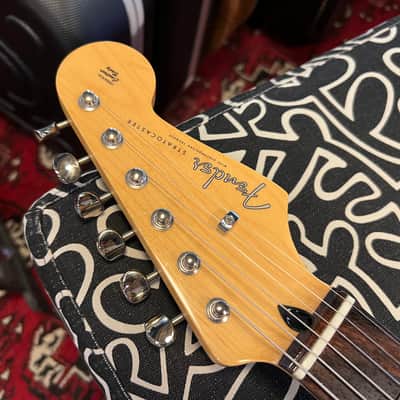 Fender MIJ Hybrid II Stratocaster with Rosewood Fretboard - Black image 5