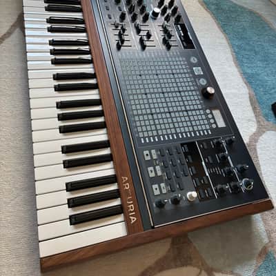 Arturia MatrixBrute 49-Key Synthesizer 2017 - Present - Black