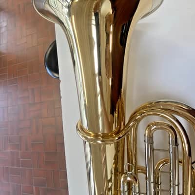 New Alexander model 155 F Tuba in Gold Brass, 5 valves,Lacquered, Nickel-Silver Garland;with Care Kit image 5