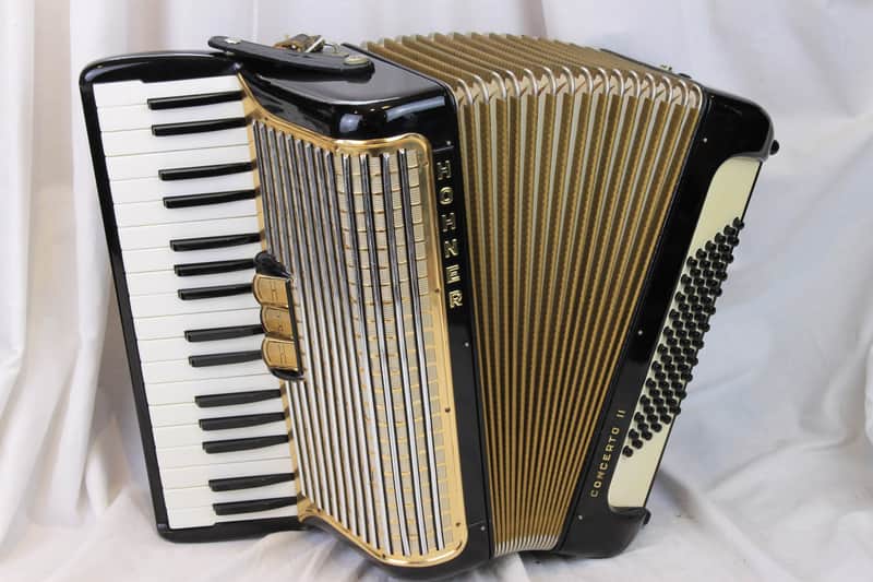 8236 - Black Hohner Concerto II Piano Accordion MM 34 72 image 1