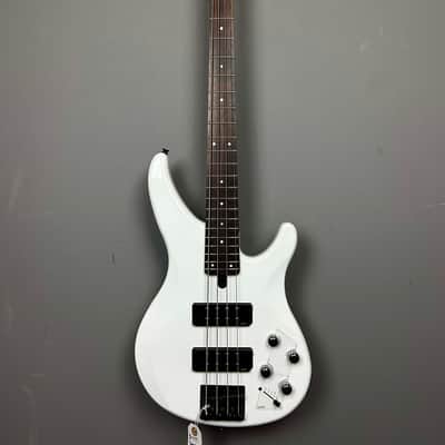 Yamaha TRBX304 2025 - White image 2