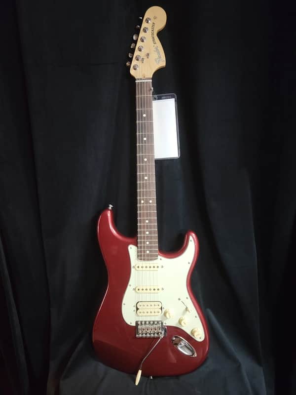 Fender American Performer Stratocaster HSS Rosewood Fingerboard 2022 - Aubergine