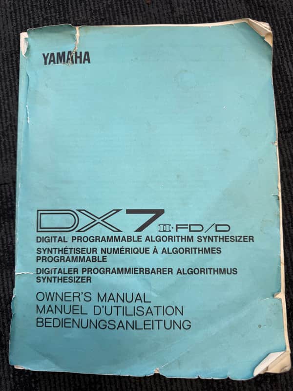Yamaha DX7ii FD/D Owners Manual image 1