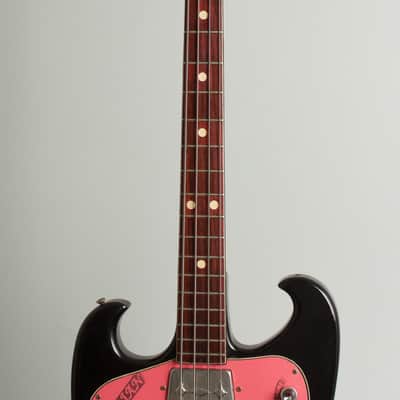 Wandre Etrurian II Solid Body Electric Bass Guitar (1965), molded plastic hard shell case. image 8