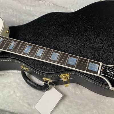 NEW! Gibson Les Paul Custom - Alpine White - Ebony Board - Authorized Dealer - 10lbs - G06473 image 5