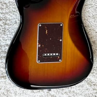 Mint Fender American Professional II Stratocaster, Sunburst with Case 7 lbs 11.8 oz image 7
