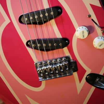 Six Flags Superman/woman Stratocaster Copy (2000s, Pink Relic) image 4