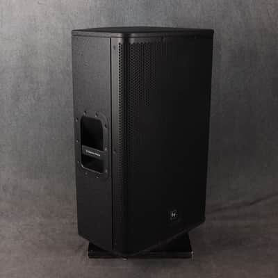 Electro Voice ELX115P PA Speaker Pair - 2nd Hand image 3