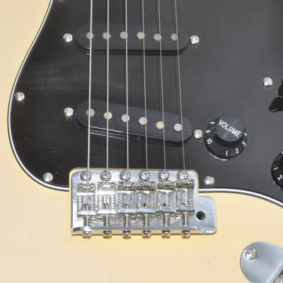 Fender Japan Stratocaster ST62 J serial Fujigen Electric Guitar Ref No 6477 image 6