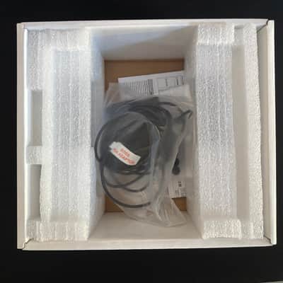 Boss IR-200 Amp and IR Cabinet 2021 - Present - Silver image 9