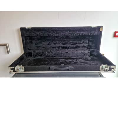 Unbranded Guitar/Keyboard Flight Case - 122x40x20 – Flight Case - Very Good image 7
