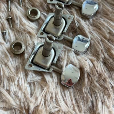 Late 1960s Fender Stratocaster / Telecaster F Logo Vintage Tuners Set - Chrome image 4