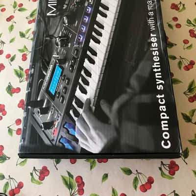 Novation MiniNova 37-Key 18-Voice Synthesizer 2012 - Present - Blue image 14