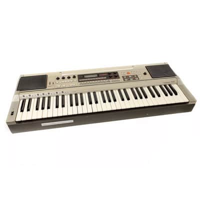 Casio CT-7000 Casiotone 61-Key Synthesizer