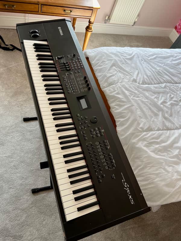 Yamaha S70 XS Master Keyboard 2018 Black image 1