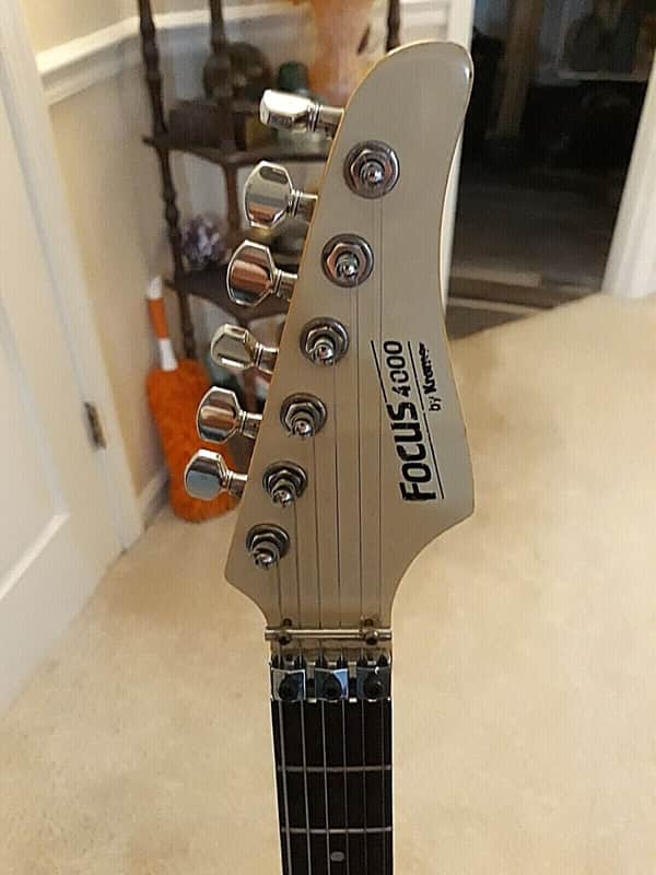 Vintage Kramer Focus 4000 Flying V early 1980s Matsumoku Japan
