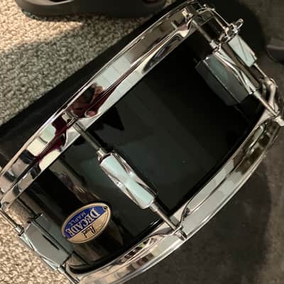 Pearl Decade Maple 14x5.5" Snare Piano Black image 1