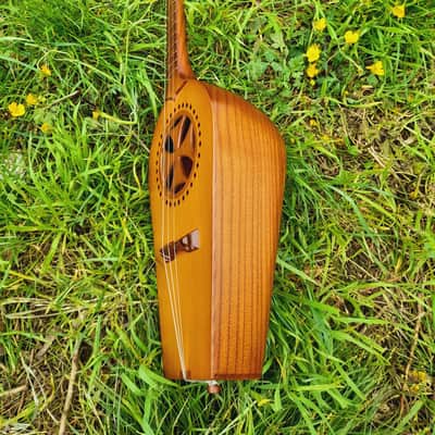 Georgian folk music instrument | Panduri | Fanduri | ფანდური image 12