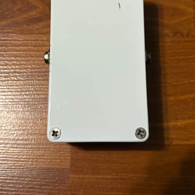Pedal Pawn Fuzz 2020 - 2021 - White image 3