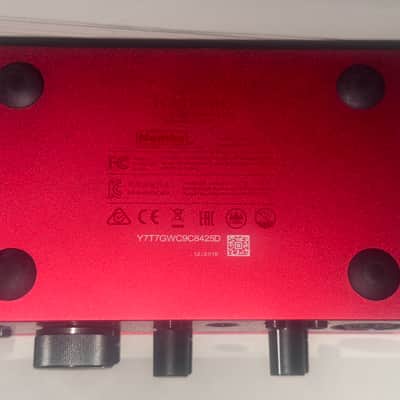 Focusrite Scarlett Solo 3rd Gen USB Audio Interface 2019 - Present - Red / Black image 4