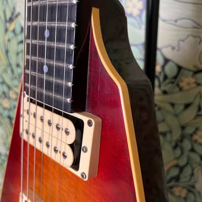 Gibson CMT Flying V "The V" Sunburst 1981 image 2