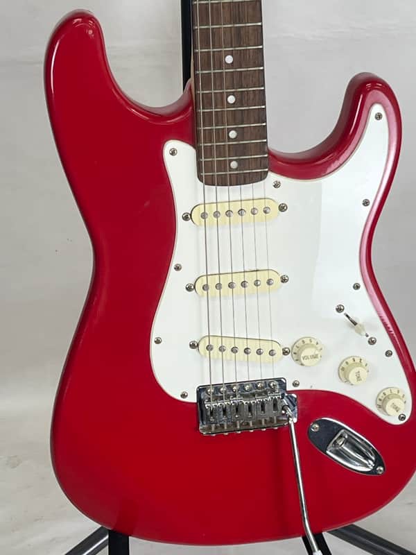 Squier Stratocaster with Rosewood Fretboard 1992 - 1996 - Torino Red image 1