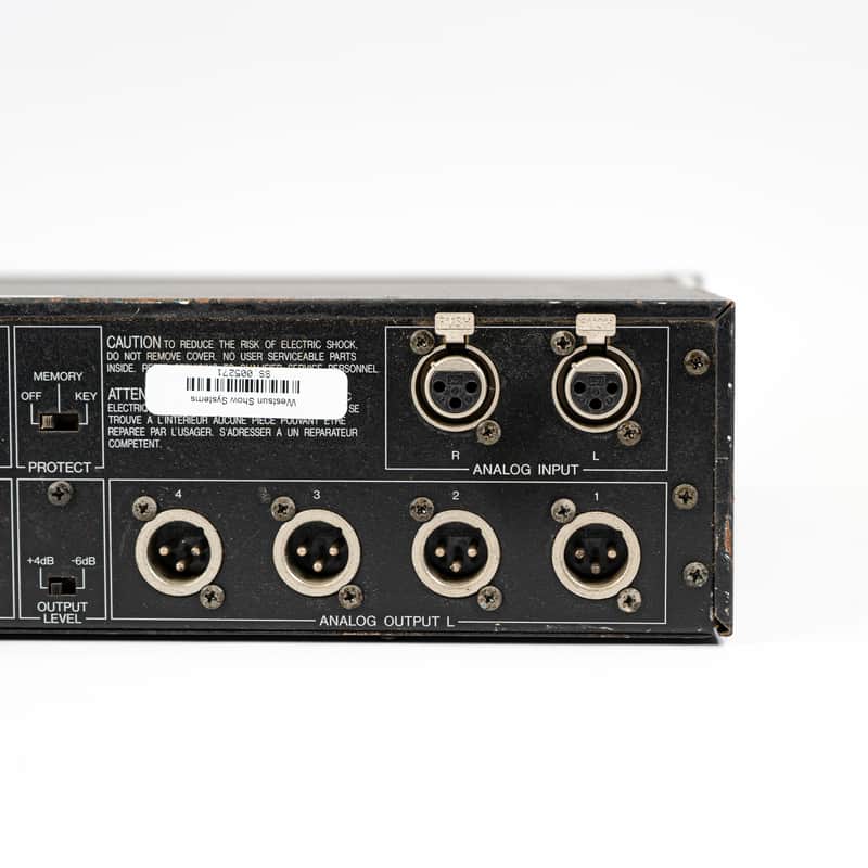 【現状品】YAMAHA D2040 デジタルチャンネルデバイダー YAMAHA デジタルチャンネルデバイダーD2040 DIGITAL CHANNEL DIVIDER