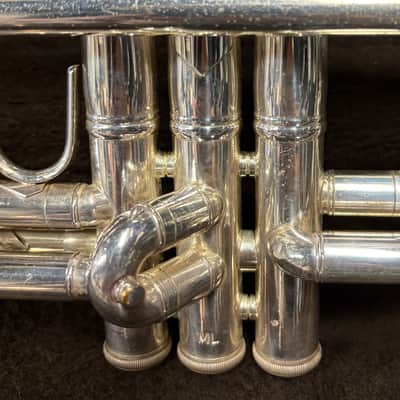 Bach Stradivarius Trumpet Model 37, Silver Finish image 3