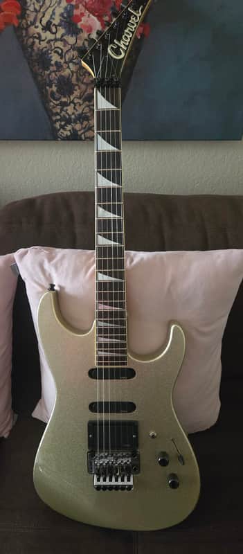 Charvel 475 Special / Deluxe 1989 - 1991 - Platinum image 1