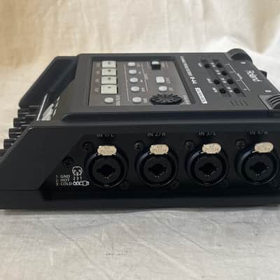 Edirol Roland R-44 Solid-State Four-Channel Portable Field Recorder image 7